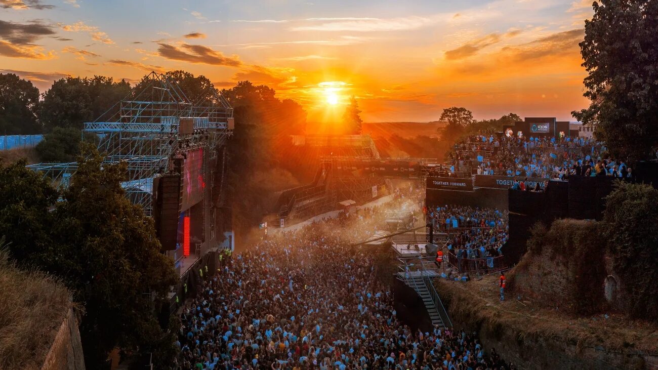 Exit festival 2025. Фестиваль гластонбери, coachella 2025. exit festival 2025. сцены электронных фестивалей\. cover exit front top.