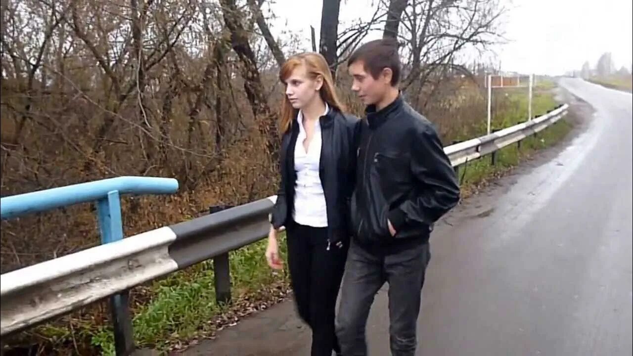 Она идет по тратуару briz. Песня она по тротуару темным тротуарам. Песня она по тротуару темным тротуарам. Песня она по тротуару темным тротуарам. Песня она по тротуару темным тротуарам.