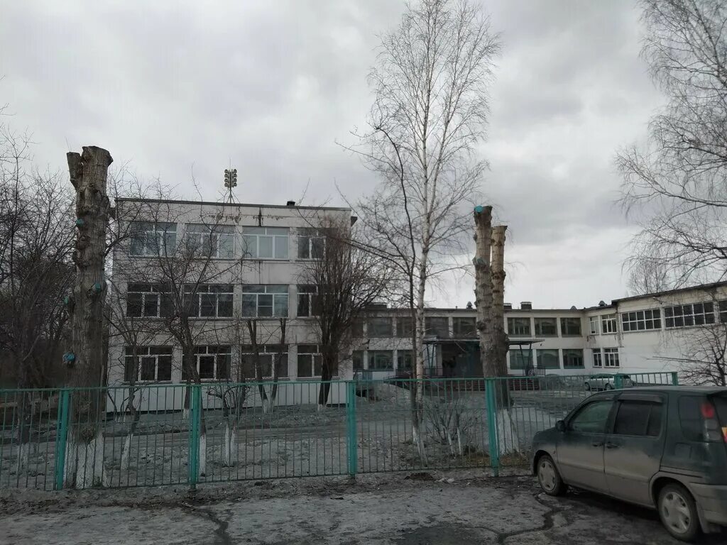 Сайт школа 11 ачинск. Школа 15 ачинск. 11 классница. 16 школа ачинск ранче. Школа 3 ачинск.