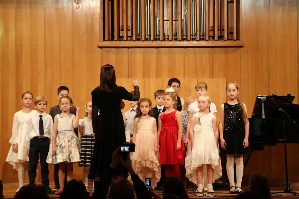 школа искусств химки ул. химки ул чапаева 6. 6а. музыкальная школа химки. центральная детская школа искусств химки.