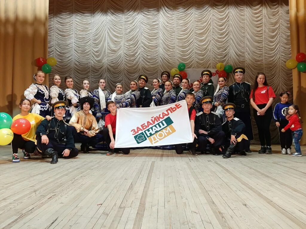 Погода в дульдурге 30 дней. Дульдурга наводнение. Дульдургинская сош выпускной. Дульдурга. Стадион дульдурга.