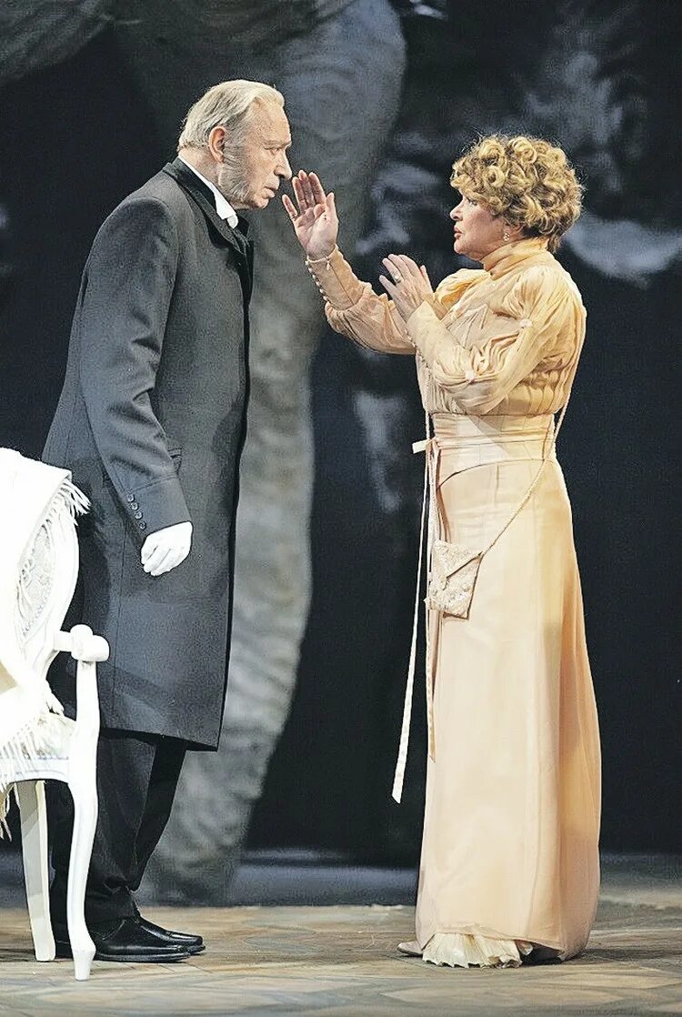 Ярмольник и неелова в современнике. Марина неелова театр современник. шинель спектакль неелова. неелова в спектакле три сестры. валентин гафт и марина неелова.