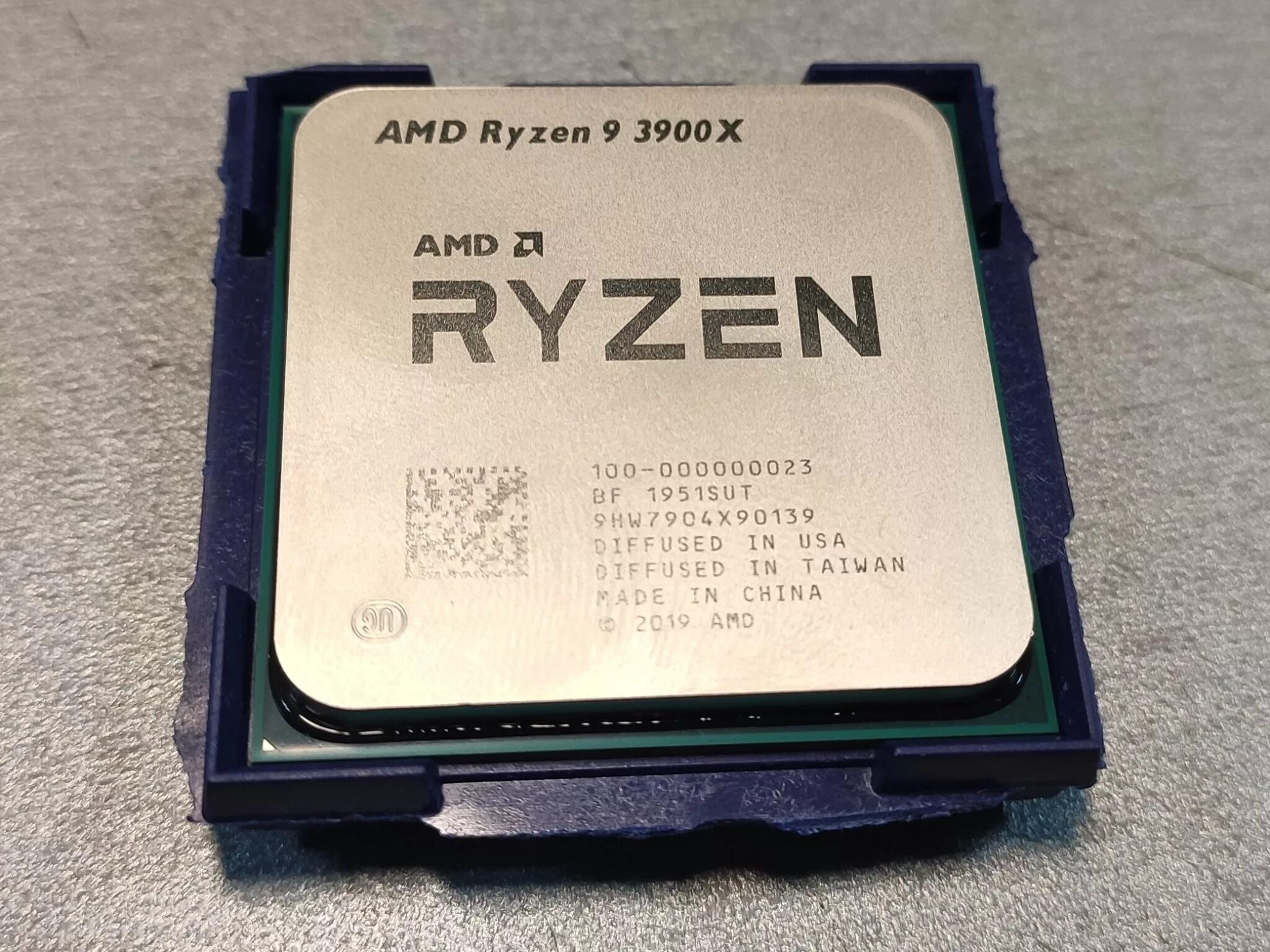 Amd ryzen 9 5900x купить. Ryzen 9 3900x. Процессор AMD Ryzen 9 3900 am4. AMD Ryzen 9 3900x OEM. Процессор AMD Ryzen 9 5900x OEM.