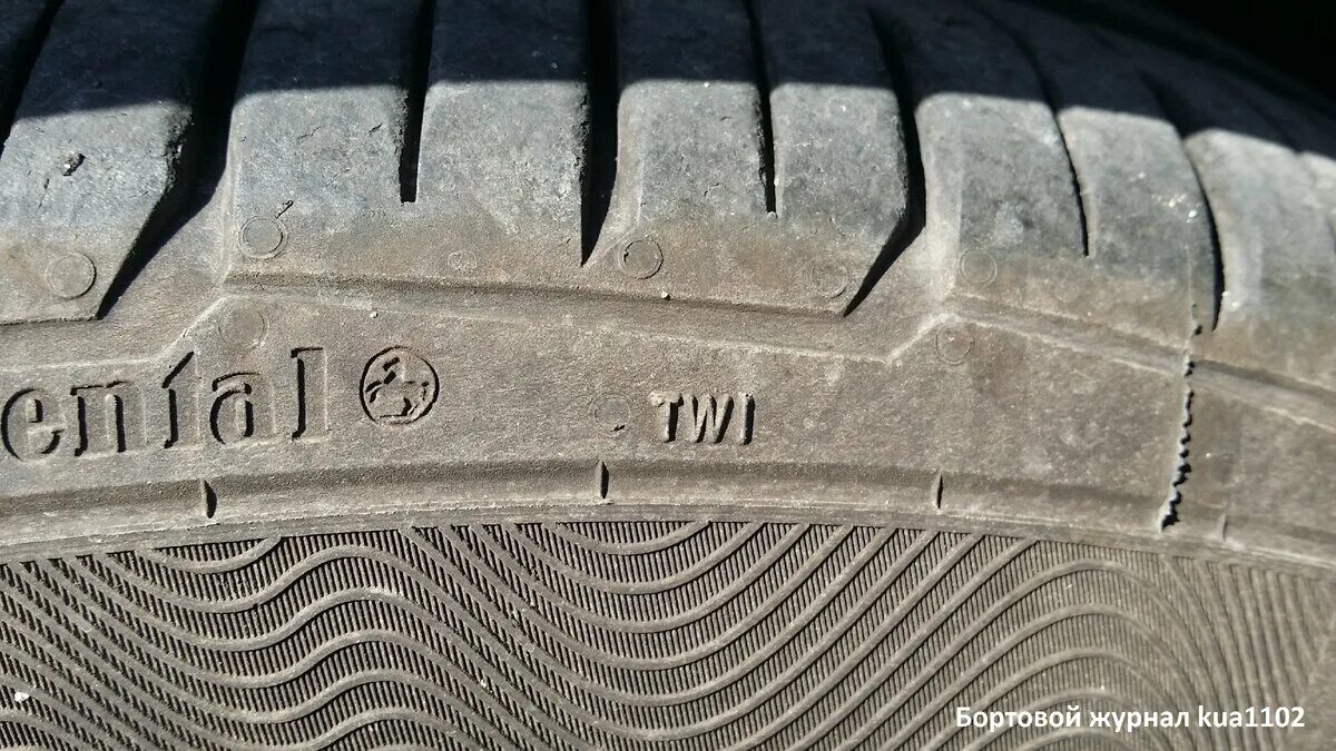Индикатор износа шин данлоп. Индикатор износа грузовых шин. Индикатор износа грузовых шин. Индикатор износа шин йокогама. Индикатор износа протектора шины yokohama.