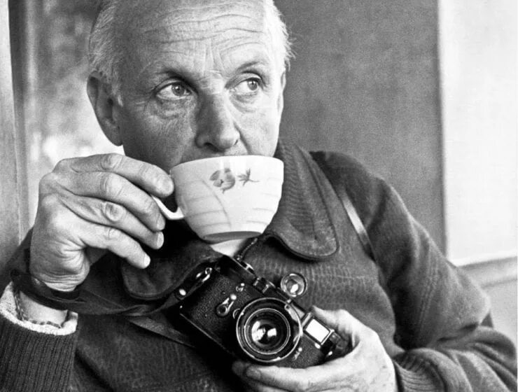 Снимки анри картье брессона. Французский фотограф анри картье-брессон. Анри картье-брессона. Анри картье работы. Картье брессон фотограф.
