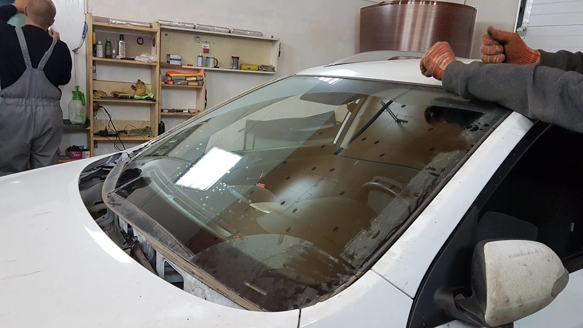 Замена лобового стекла - KIA Ceed (2G), 1,6 л, 2012 года визит на сервис DRIVE2