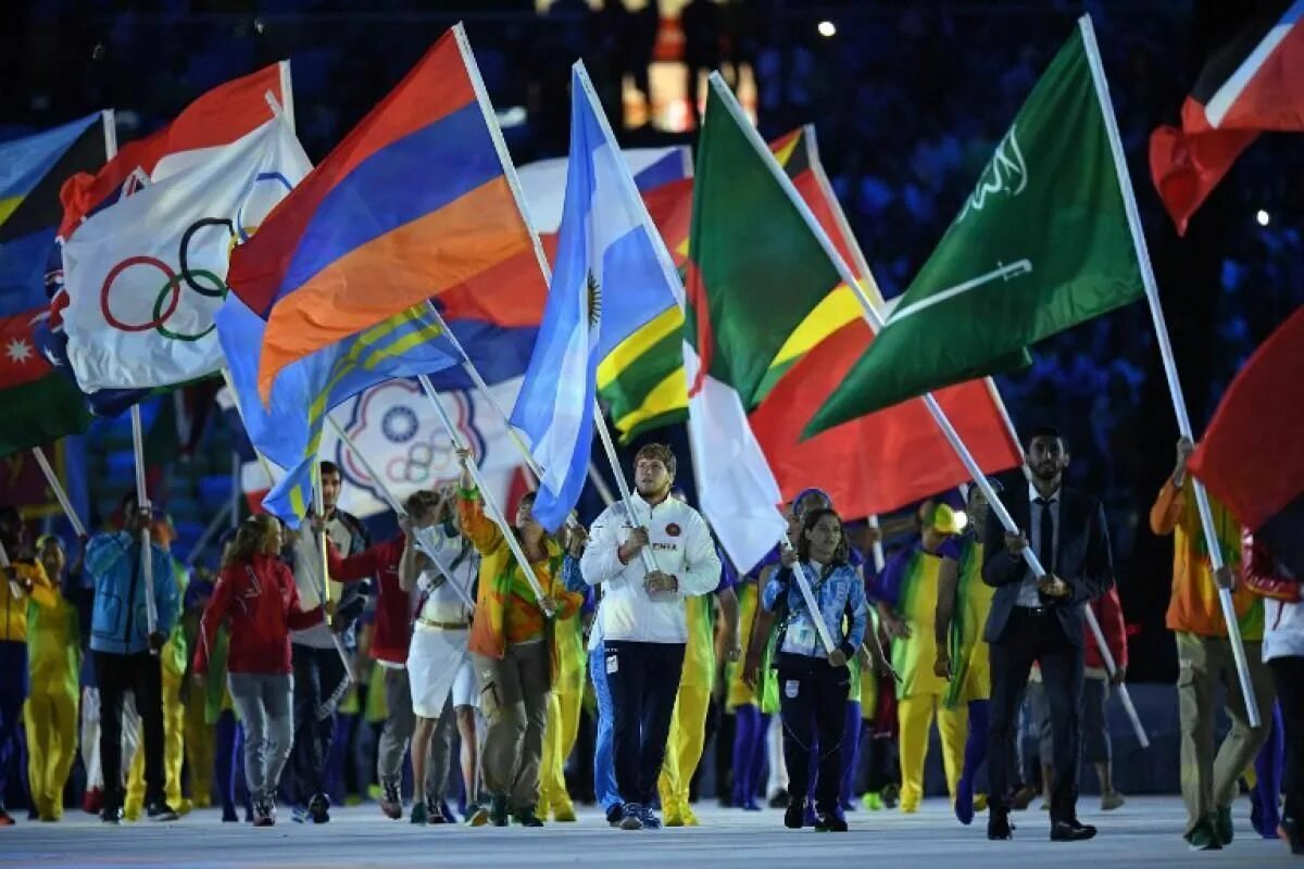 все страны олимпиады. спортсмены с флагами разных стран на олимпиаде. все страны олимпиады. парад наций на олимпиаде. парад наций на олимпиаде.