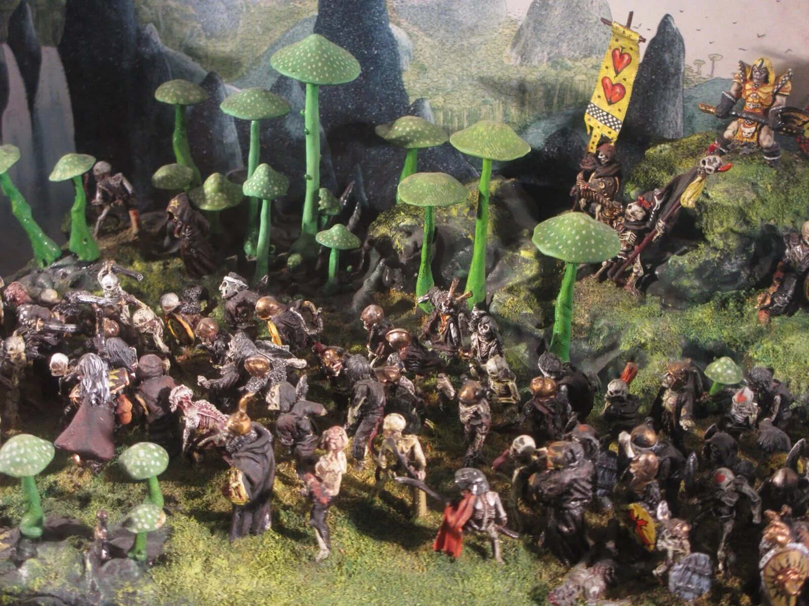 Ночь гоблинов 35. Warhammer Fantasy Battles Goblins. Гоблины вархаммер фэнтези. Гоблины вархаммер. Гоблин на грибе миниатюра вархаммер.