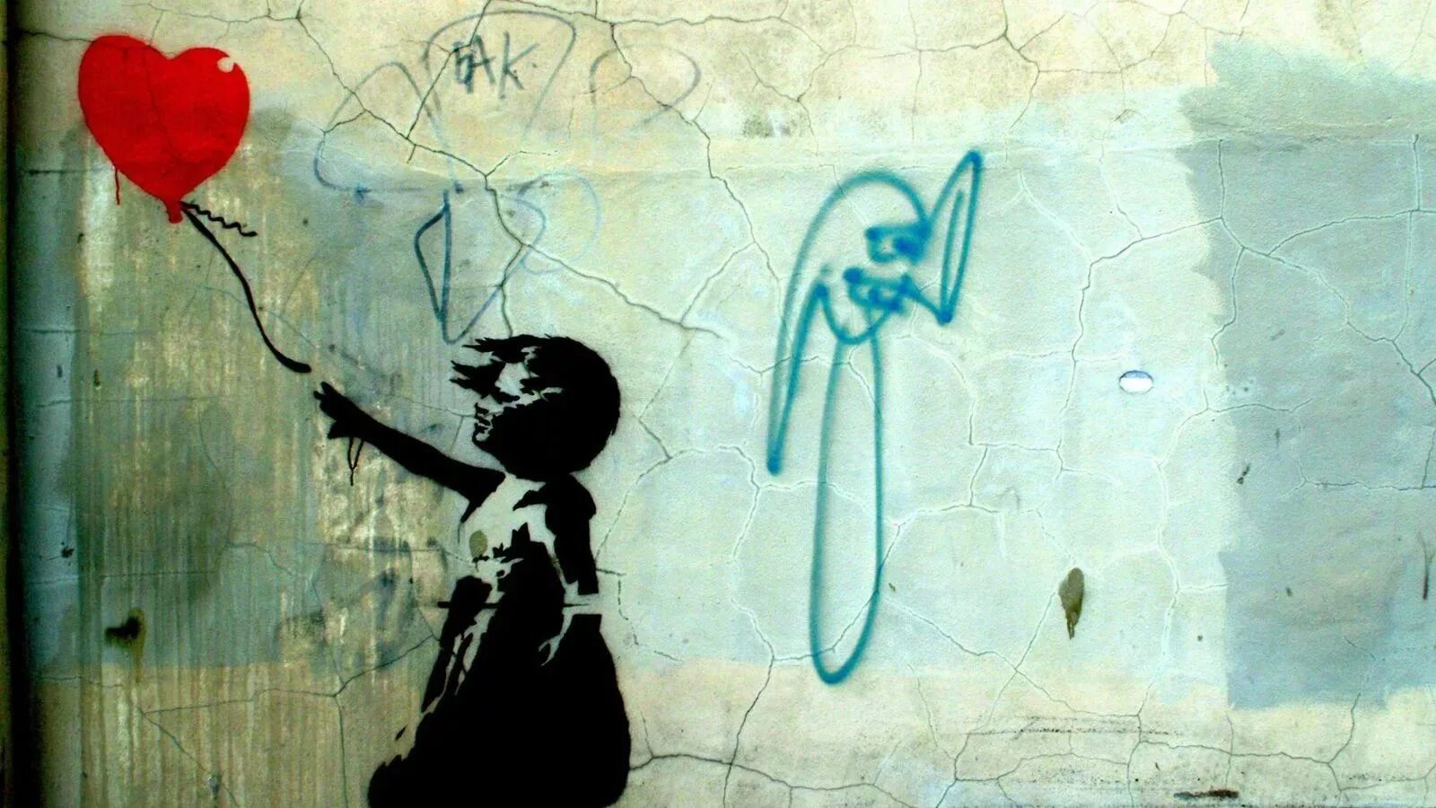 Найти бэнкси. Banksy граффити девочка с шаром. Картины Бэнкси на Украине. Бэнкси (Banksy) - "девочка с воздушным шаром". Трафаретное граффити Бэнкси.