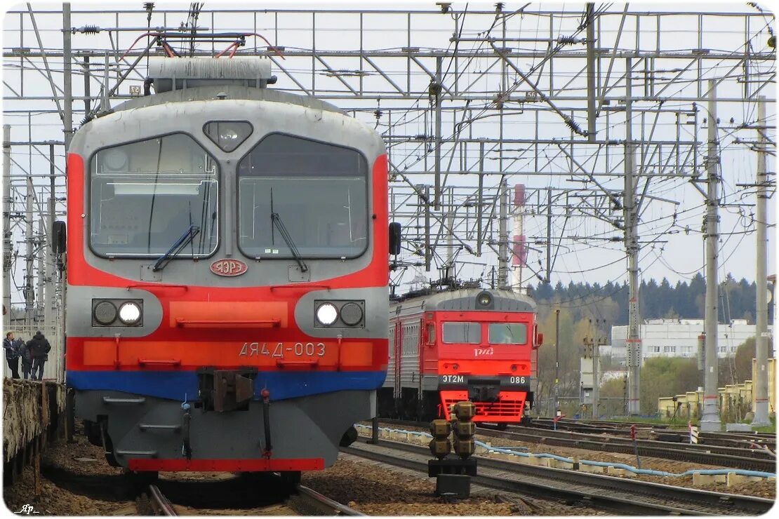 Эд9м смоленск. Электропоезд эп3д хабаровск. Эп2д экспресс. Электропоезд эп3д хабаровск. Электропоездов сулин.