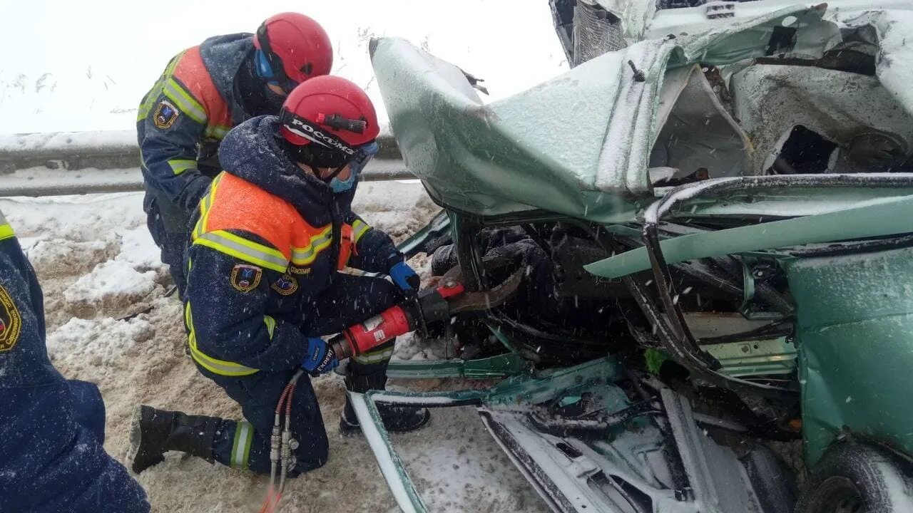 31 декабря 19. ДТП Воскресенский район Саратовская область. ДТП Саратовская область. Авария Воскресенский район. ДТП В Воскресенском районе Саратовской области.