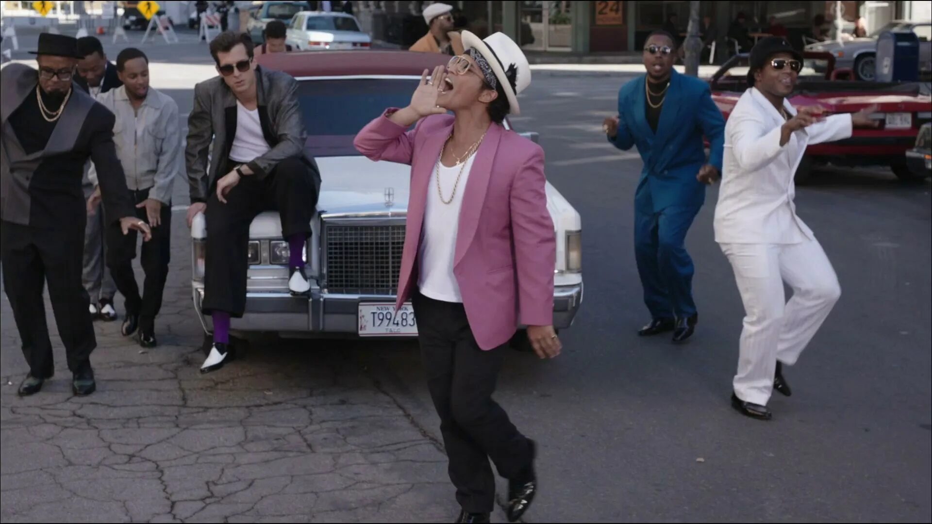 Mark ronson uptown funk. Uptown funk bruno. Uptown mark. Uptown funk bruno. Uptown mark.