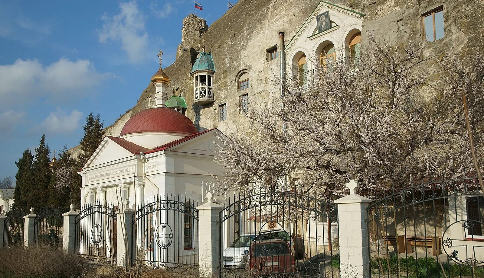 Свято климентовский монастырь. Свято Климентовский монастырь Инкерман. Климентовский монастырь в Инкермане. Инкерманский монастырь в Севастополе. Климентовский монастырь в Инкермане карьер.