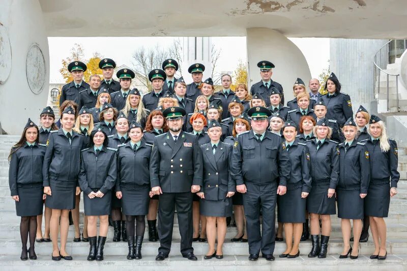 Сайт фссп по новгородской. Строевой смотр ФССП. ФССП по Новгородской области. Судебный пристав по Новгородской области. ФССП по Новгородской области фото.