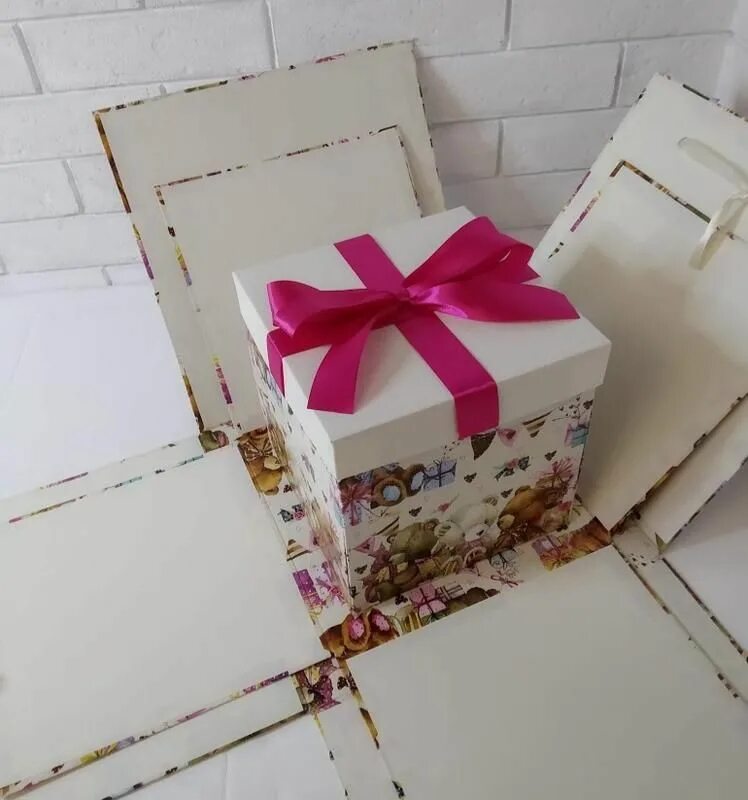 раскладная коробка для подарка. раскладная коробка. мэджик бокс коробочка с сюрпризом. коробка раскладушка. открытка коробочка.