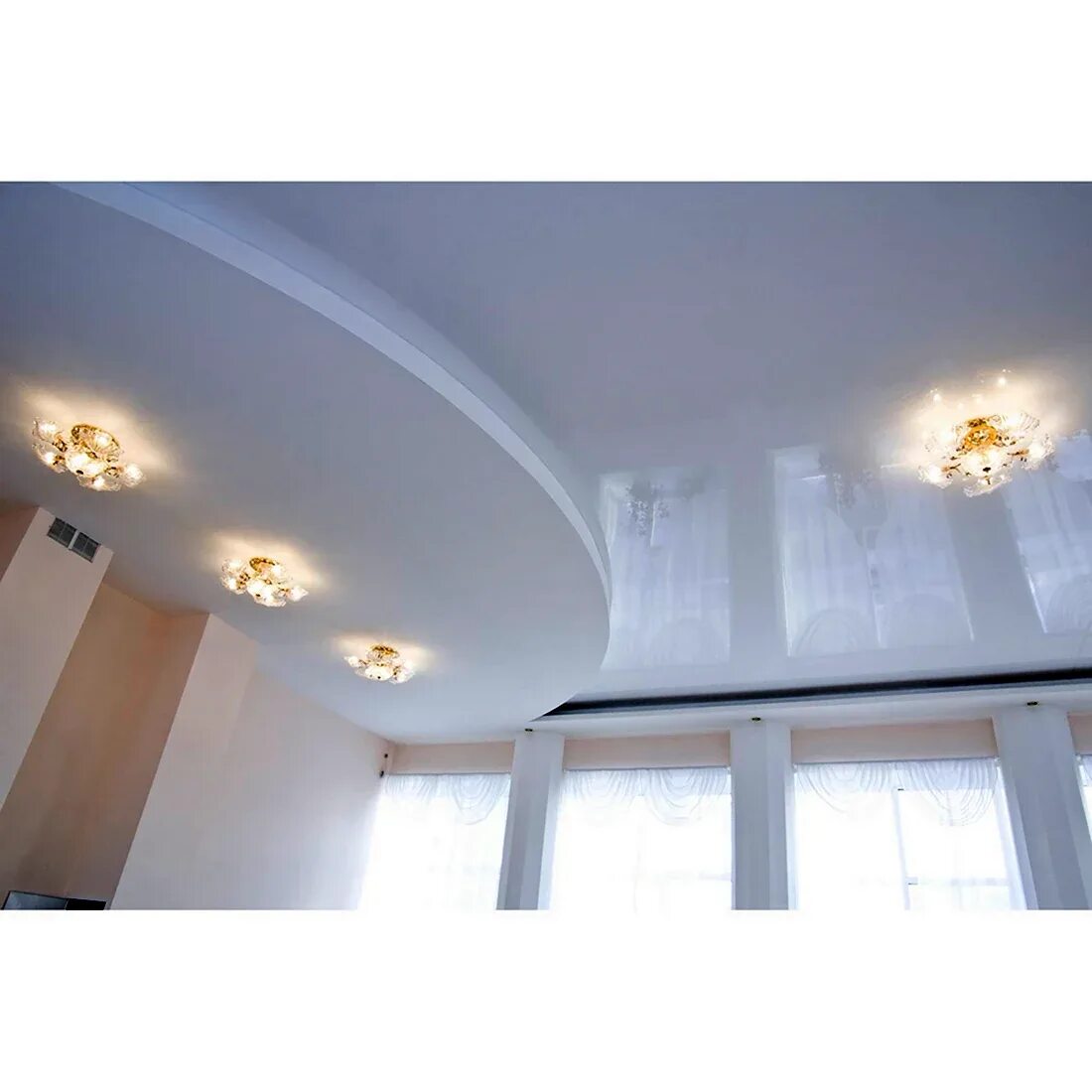 Натяжной потолок тканевый клипсо. Сатиновые потолки. Глянцевый натяжной потолок. Потолок белого цвета. Матовый пвх потолок.