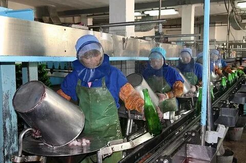 Какую операцию при производстве шампанского делают вручную