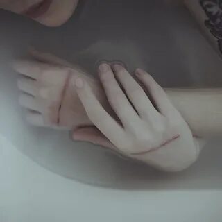 Руки без тела