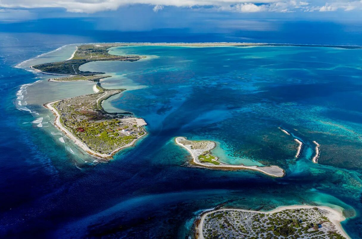 Архипелаг Феникс Кирибати. Кирибати коралловые острова. Атолл Кирибати. Лайн-Айлендс, Кирибати. Назови остров тихого океана