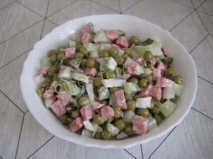 Копченая колбаса горошек рецепт салата