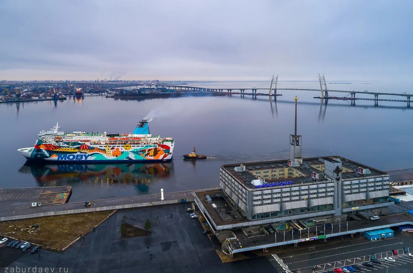 Васильевский остров морская. Морской вокзал на Васильевском острове. Морской вокзал Санкт-Петербург Васильевский остров. Пассажирский порт Васильевский остров. Морвокзал Петербург.