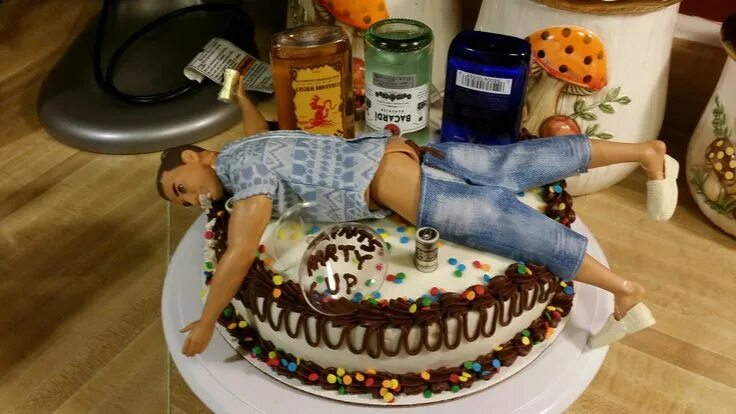 divorce cake Diy halloween costumes for women, Halloween costumes women, Diy hal