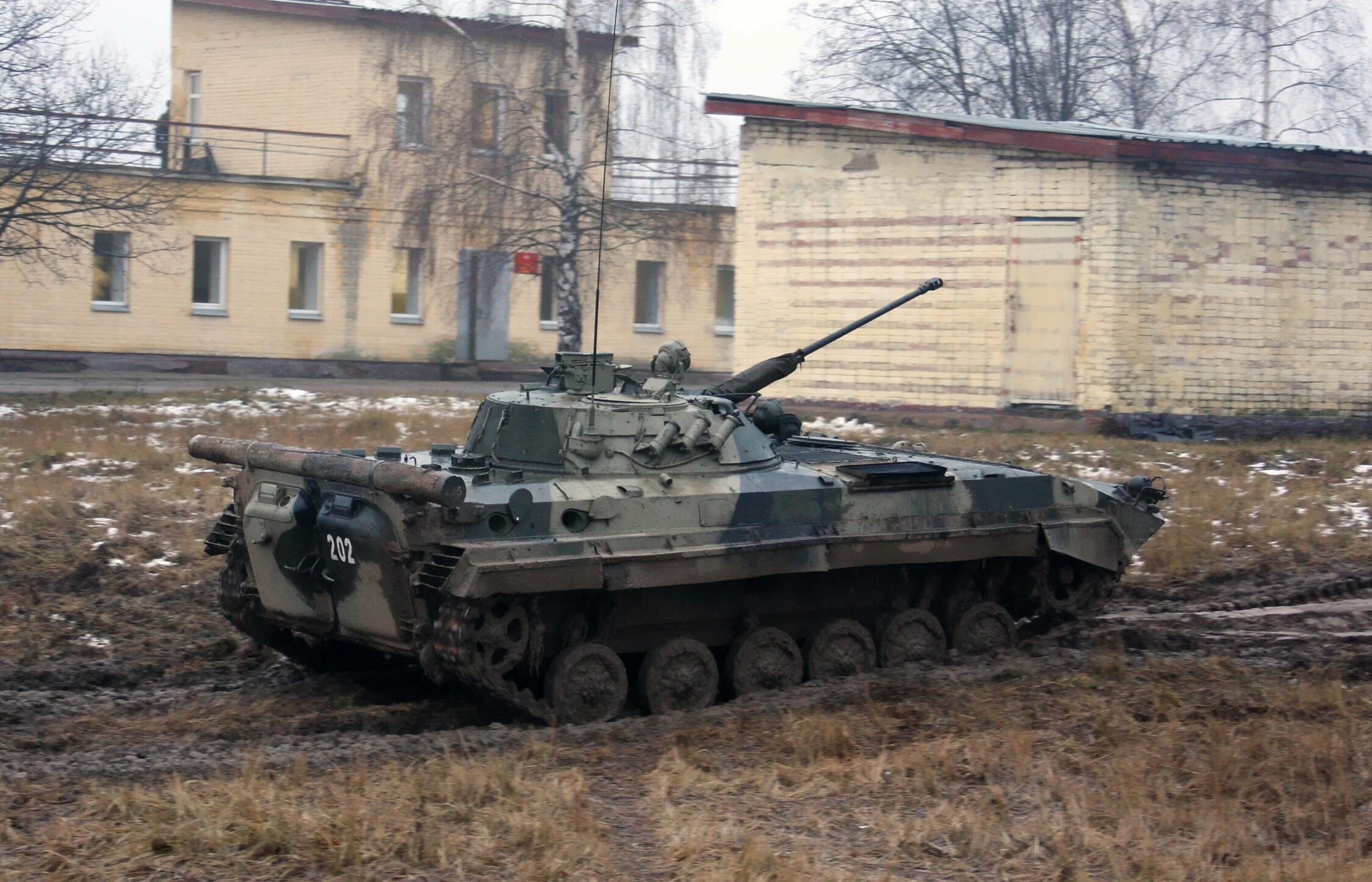 Бмп в городе. Бмп-2м в чечне. бмп-2 в чечне. бмп-2 с агс-17 «пламя». бмп 1 птур в чечне.