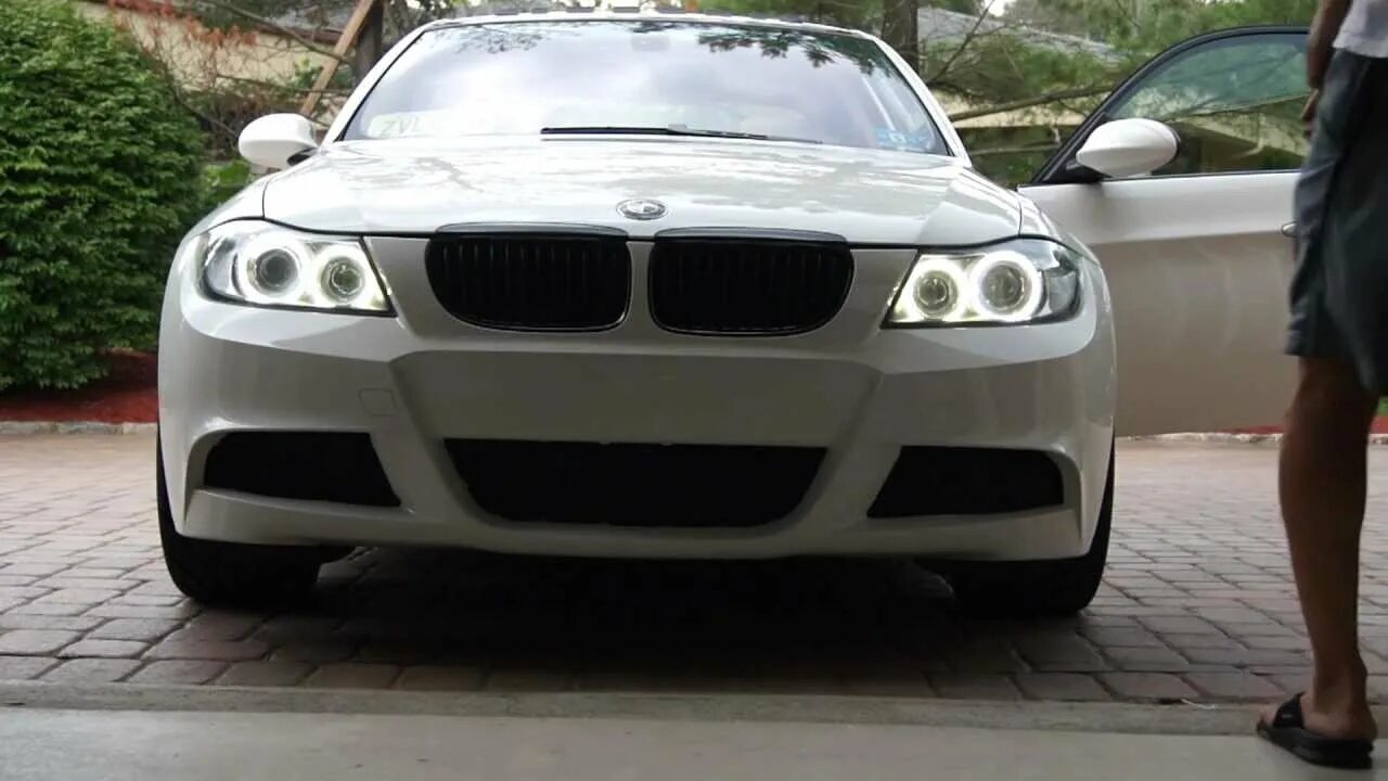 BMW Angel Eyes e90. BMW e60 Angel Eyes. BMW e90 Eyes. Led маркеры для BMW e90. Маркеры бмв