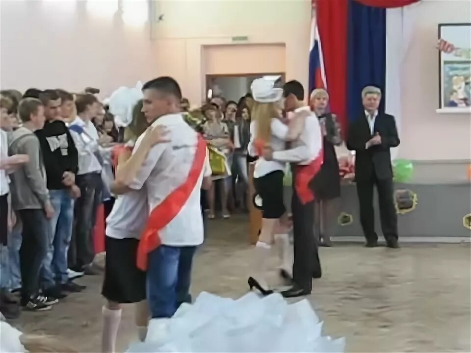 Школа 29 волгоград. Школа 97 волгоград. выпуск 2012 29 школа волгоград. волгоград 2012 год.