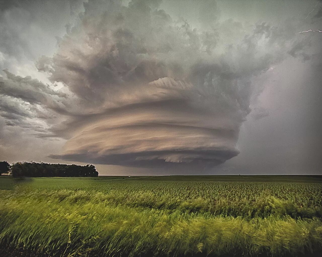 Градовые тучи. Грозовые тучи. Грозовое небо. Грозовые тучи. Небо тучи.