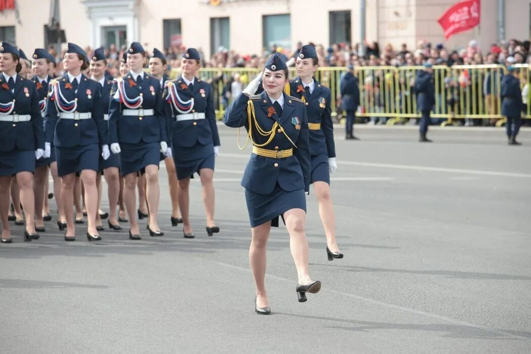 Парад Победы Псков 2022. Парад Калининград 2022. Парад Победы в Калининграде 2022. Женщины на параде. Парад девушек видео