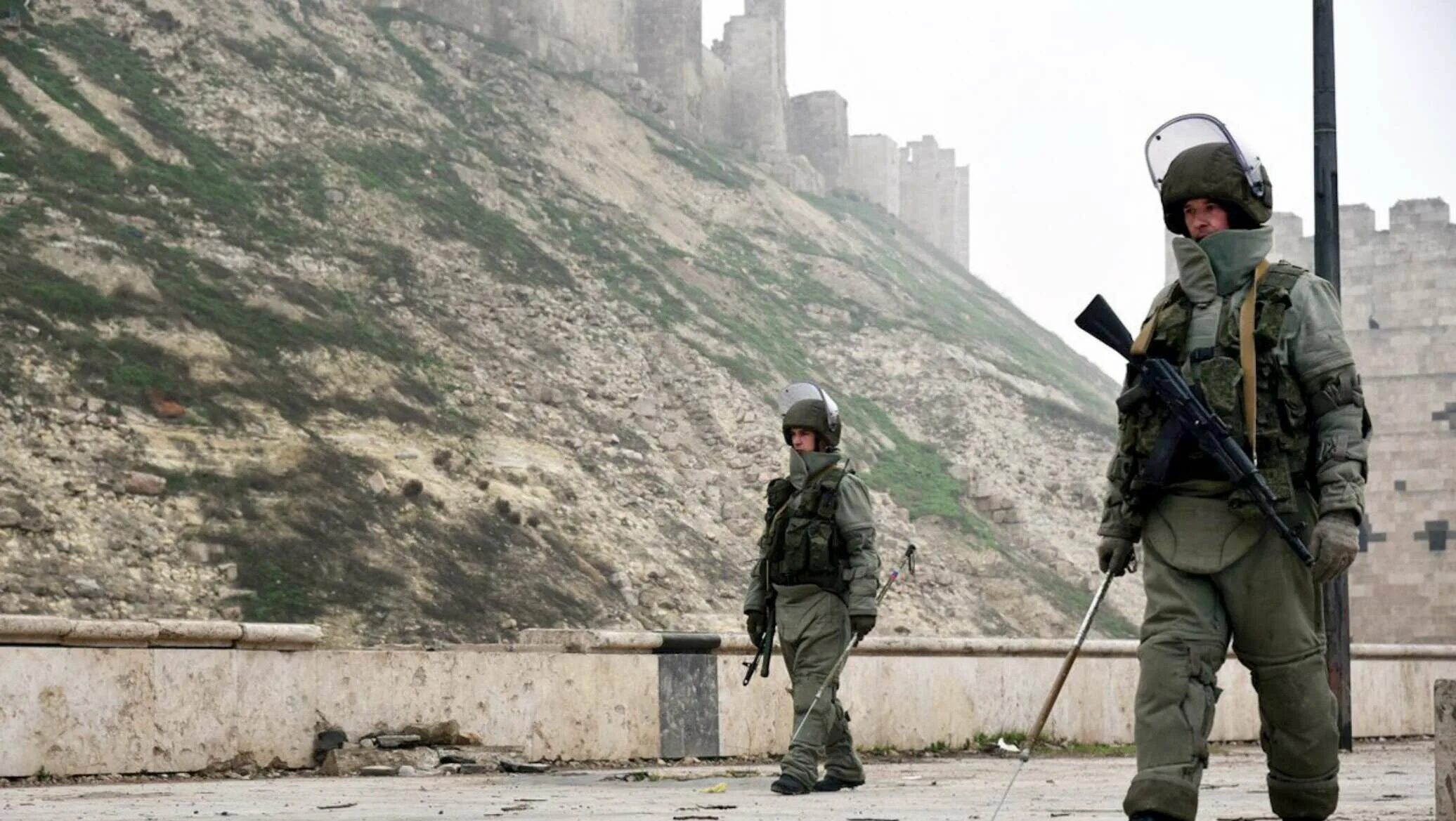 Инженерные войска саперы. Связисты в сирии. Разминирование в луганске. Северодонецк освобожден. Разминирование алеппо.