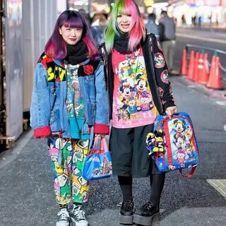 Японская уличная мода. яркие субкультуры токио.