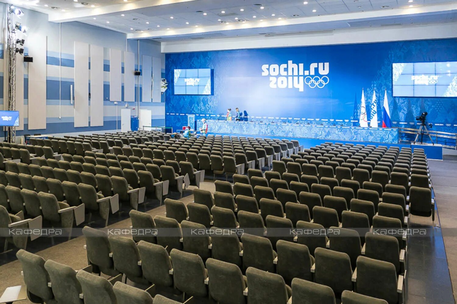 Конференсзал депутатов. Библиотека-медиацентр «аргуновка». Двфу аудитории. Сириус медиацентр зал. Зал медиацентра.