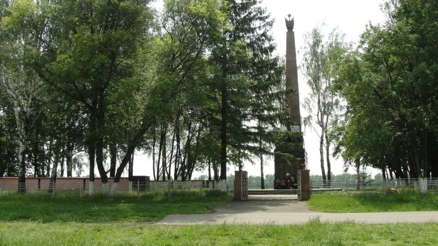 П поныри. Поныри мемориальный комплекс. мемориал в понырях. мемориальный комплекс поныри солдат. поныри курская область мемориал.