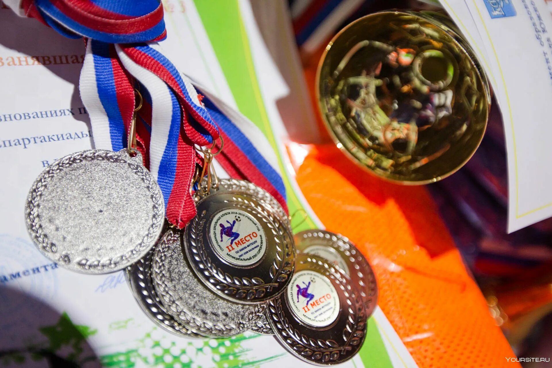 Sports medals. Медали спортивные. Спортивные награды. Медаль спорт. Медали наградные спортивные.