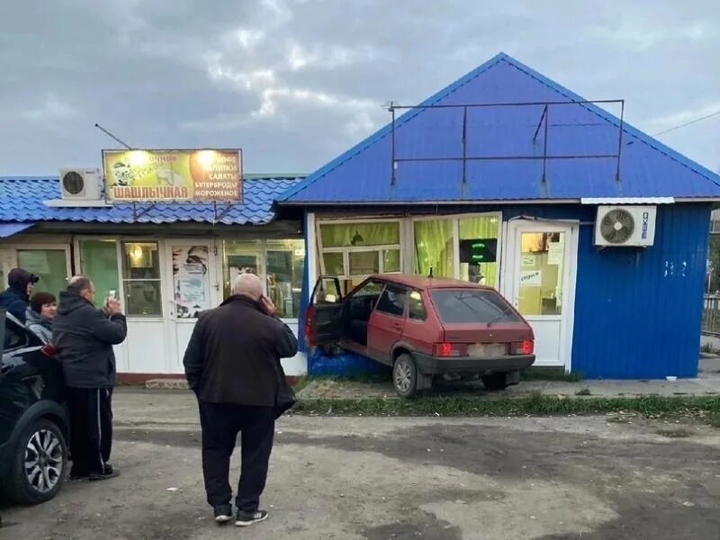 Взрыв в анне воронежской области. Кафе в Анне Воронежской области. Кафе в Углянце Воронежской области.