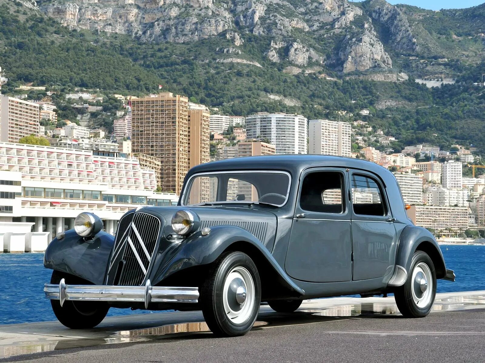 Машина даймлер бенц 180. Автомобиль фургон ретро. Opel olympia rekord 1953. Studebaker 1930. Buick 1941.
