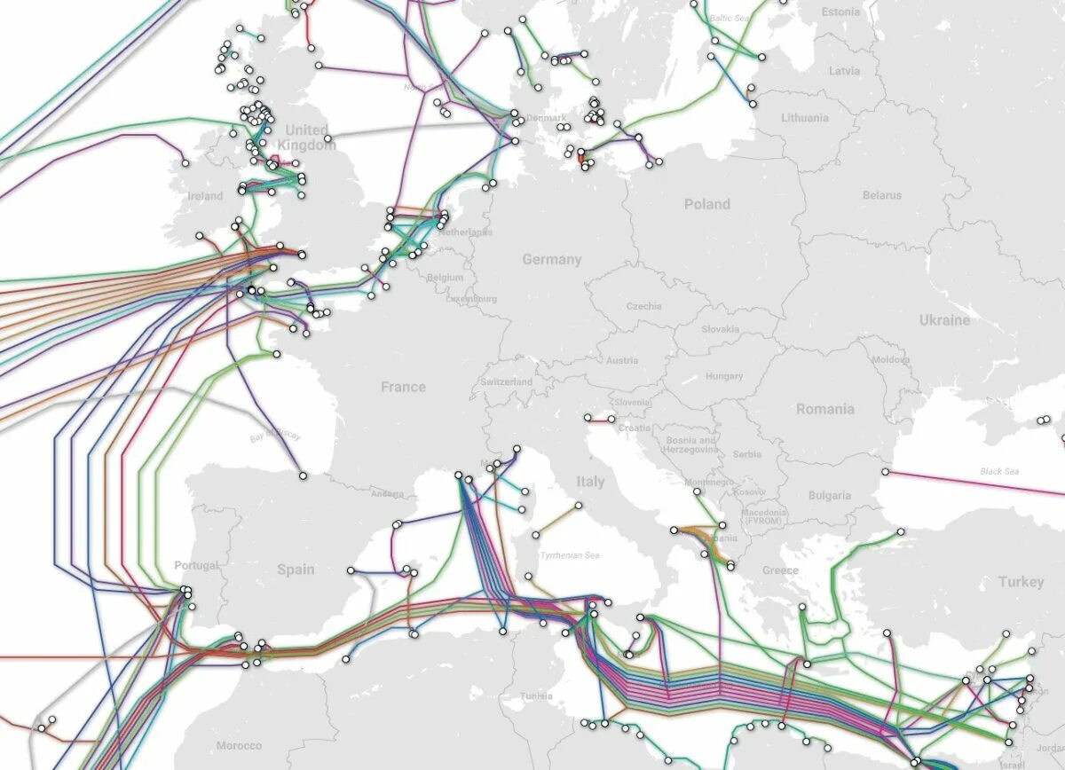 Кабели интернета в мире. Оптоволоконные кабели в мире карта. Трансокеанические подводные кабели связи карта. Карта трансатлантических кабелей связи.
