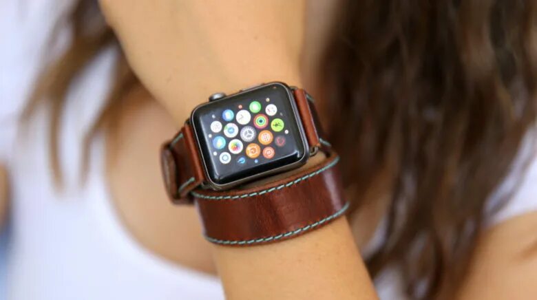 Starlight loop apple watch. Apple watch with Leather. Эпл вотч Старлайт. Starlight часы Apple watch. Ультра Эрмес эпл вотч.