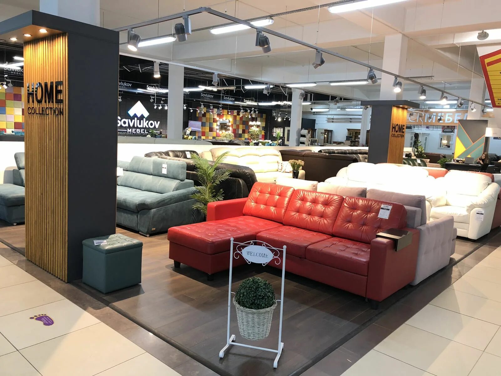 Магазины диванов могилев. Могилевмебель соснофф. Диван good-mebel бостон мп. Диван мила. Диван с полками в подлокотниках прямой квадро.