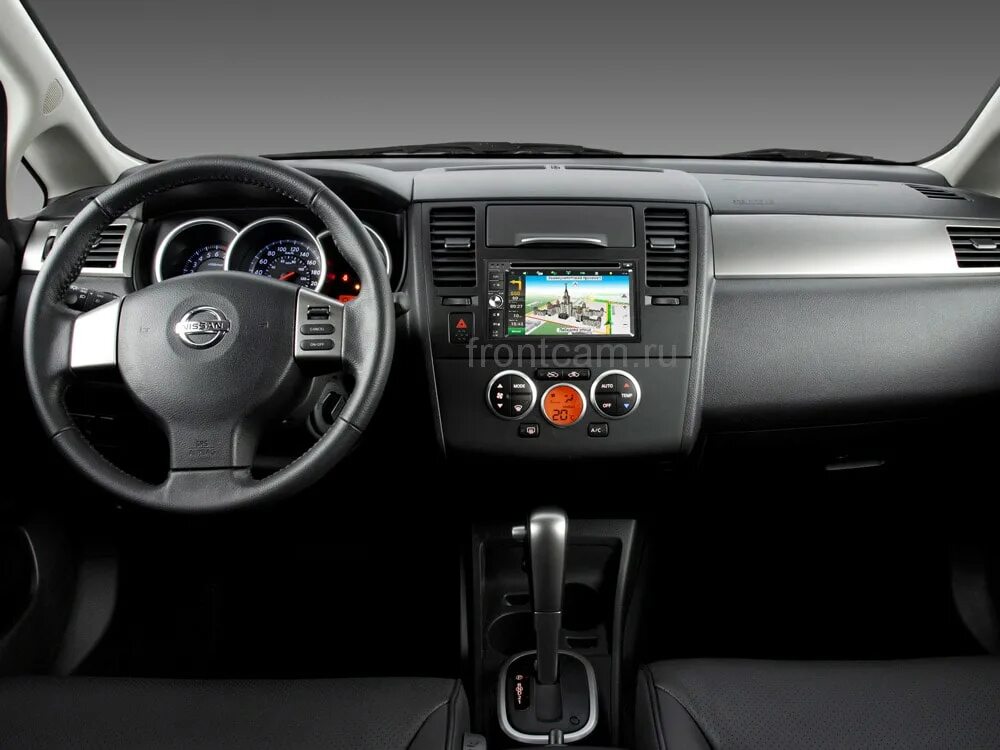 Торпеды ниссан тиида. Ниссан тиида 2011 салон. Nissan tiida салон климат. Ниссан тиида 2008 салон. Торпеды ниссан тиида.