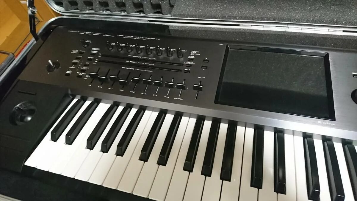 Korg Kronos 61. Синтезатор Korg Kronos 61. Синтезатор Ямаха Korg Kronos 61. Korg NC 500 DB. Метка зверя корг