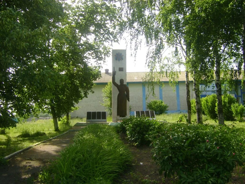 Брянская область село перелазы. Перелазы красногорский район брянской области. Погода перелазы красногорского брянской. Парк перелазы красногорский район брянской области. Церковь перелазы красногорский район брянская область.