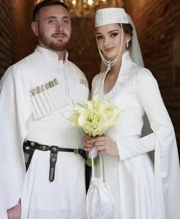 Жануарлармен жыныстық қатынасқа түскен қыздар