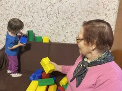 Десант бабушек на час