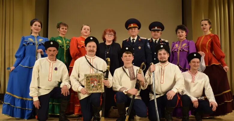 Казачий ансамбль Вольная Воля. Казачий ансамбль подкова. Концерт ансамбля Казачья Воля Волгоград 2021. Коллектив казаки России Владимир