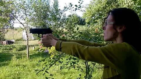 Задержка автоматическая стрельба из пистолета