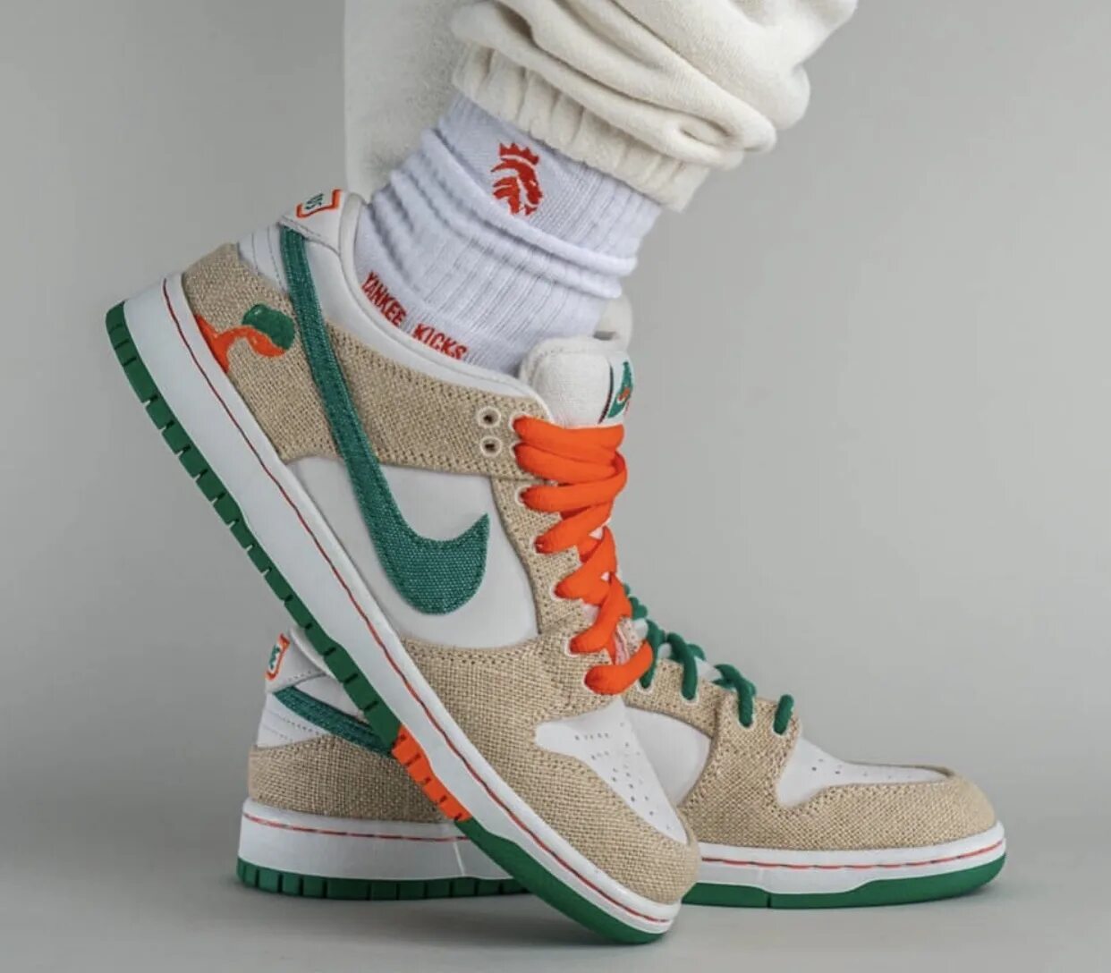 Jarritos x Nike SB Dunk. Nike Dunk SB Jarritos. Jarritos x Nike SB Dunk Low. Jarritos x Nike SB. Nike dunk jarritos