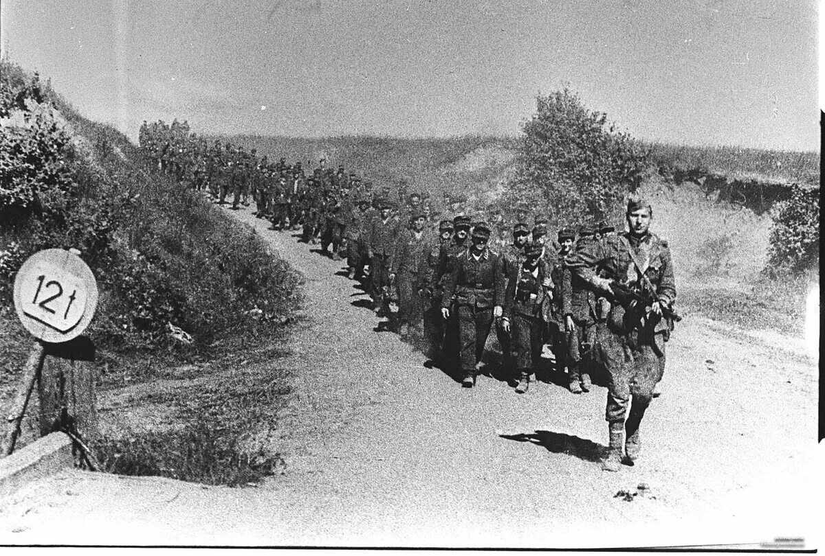 22 июня 83 года назад германские войска перешли нашу границу - Рамблер/субботний